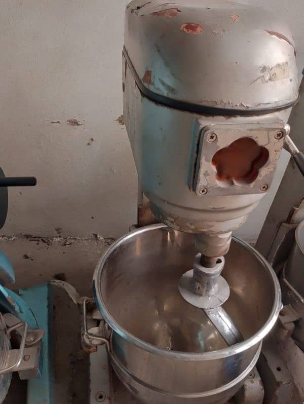 Used Dough Mixer Machine 10kg 3