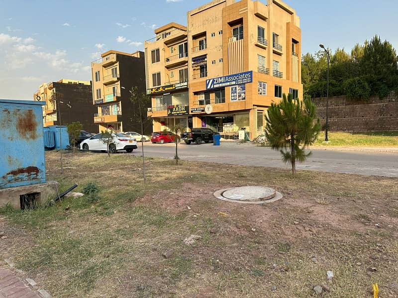 Bahria Enclave Sector C Avenue Commercial Plot Available In Main Boulevard. 6