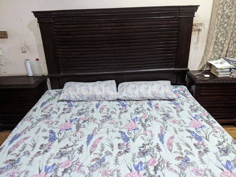 Solid wood bed king size 3