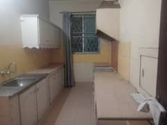 10 marla upper portion 1 bedroom in gulberg 3 block A3 for family