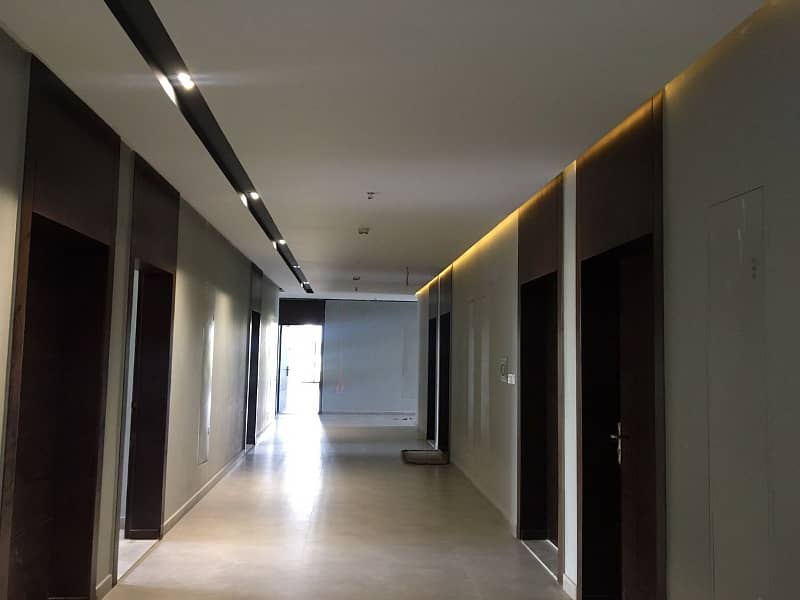 555 Sq. ft Commercial Space For Rent In Brand New Plaza Available On Rent In G-9 Markaz 0