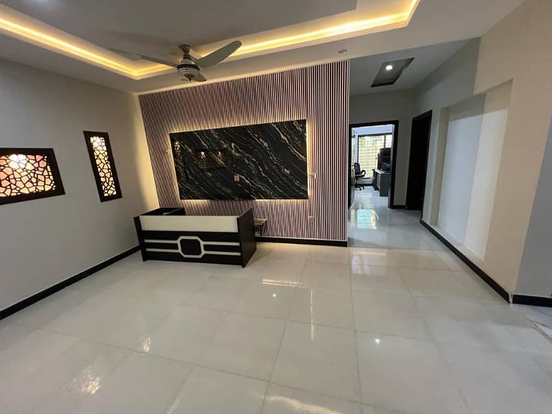 Bahria Enclave Sector B-1 10-Marla Beautiful House Available For Sale In Prime Location Reasonable Demand. 17