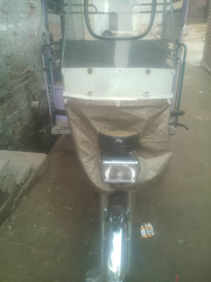 United rickshaw 2018 model 5