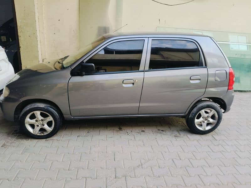 Suzuki Alto 2012 1