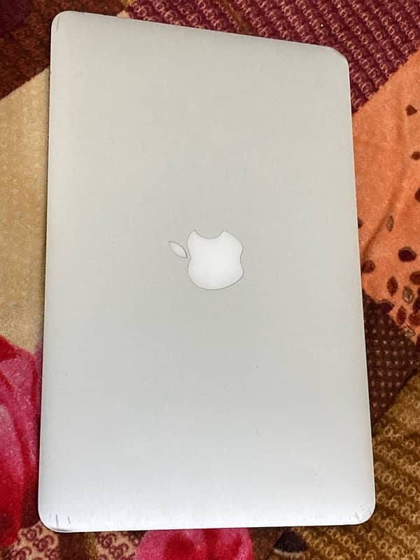 Macbook air mid 2013 urgent sell 2