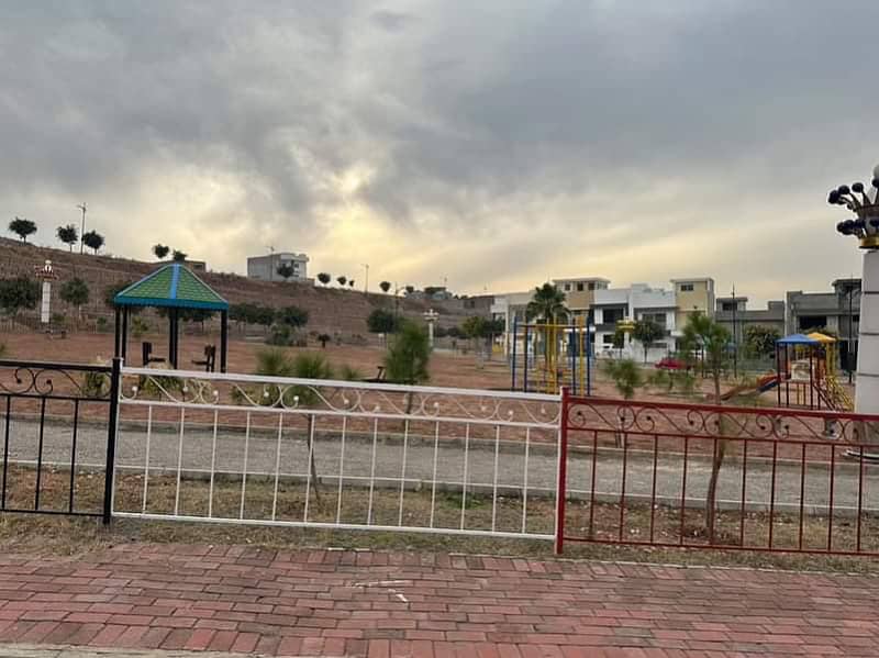 Bahria Enclave Sector N 5 Marla Beautiful Park Face Brand New 4 Bed House Available For Sale In Prime Location Reasonable Demand 2