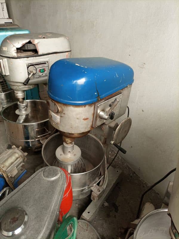 Used Dough Mixer Machine 10kg 9