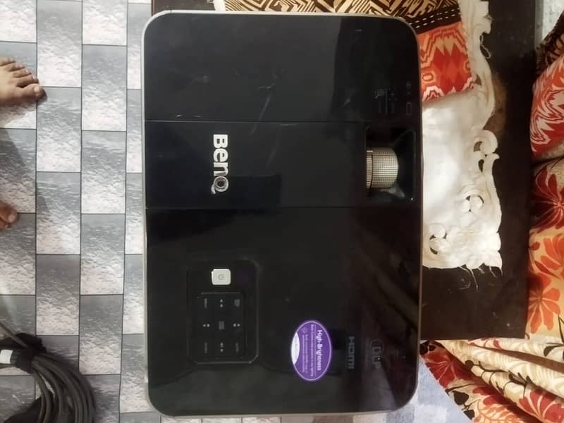 BenQ MX717 DLP Projector / Projector for sale / Projector with cable 2