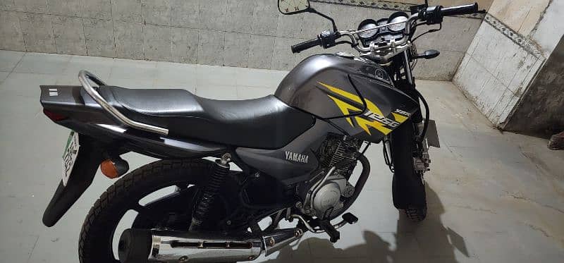 Yamaha YBR 125g 2