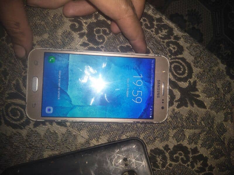 Samsung J5 RAM memory 1.5 phone memory 8GB all good working 3G mobile 3