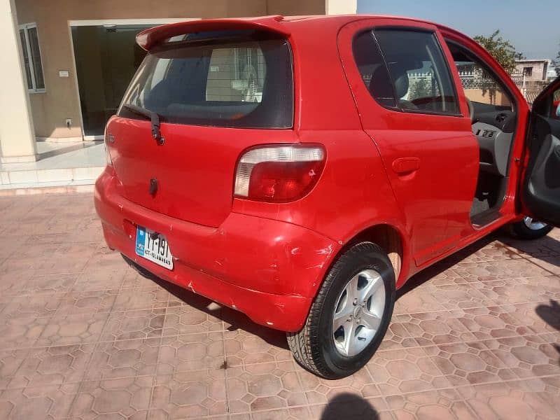 Toyota Vitz 2001 6