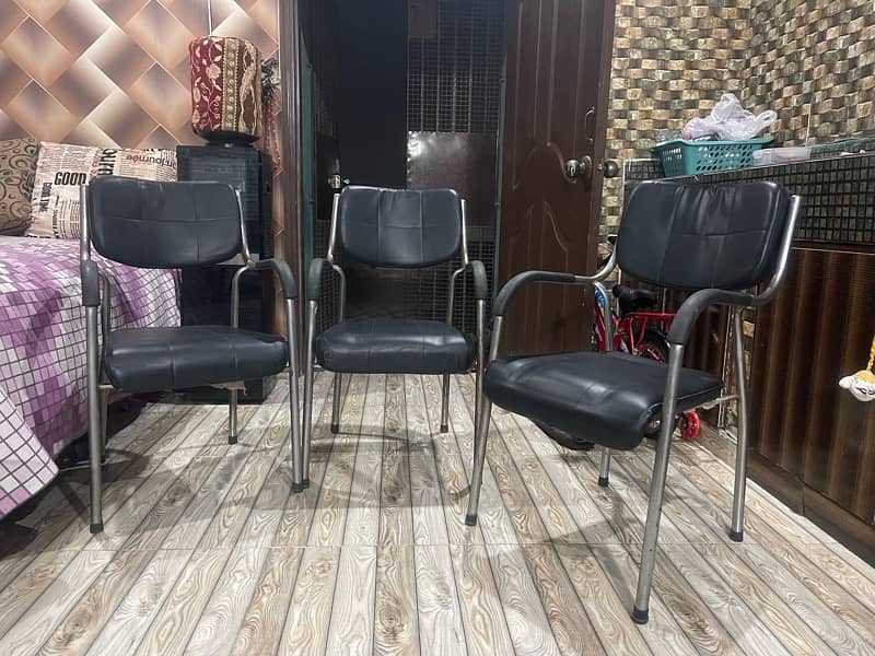 3 chairs with good condition 1