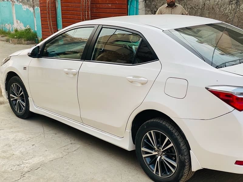 Toyota Corolla Altis 1.6 2018 3