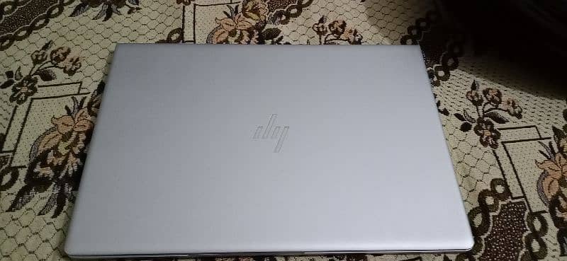 Hp laptop elitebook G6 i5 8th Ram 16 hard 512 0