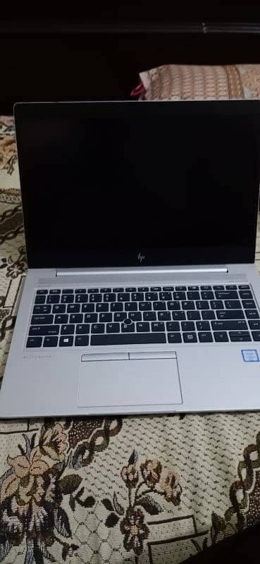 Hp laptop elitebook G6 i5 8th Ram 16 hard 512 1