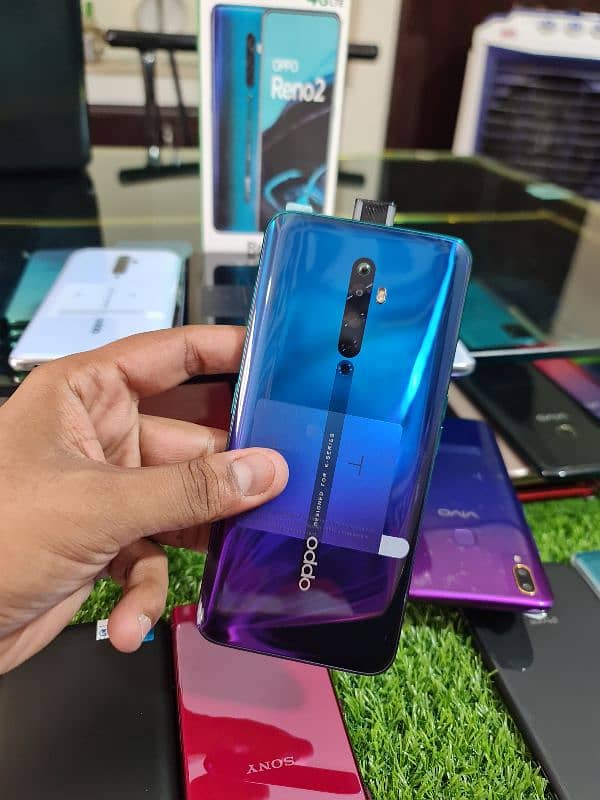 oppo reno 2z 8gb 256gb  Display Finger( popup Cam) 4500 mah 10/10 3