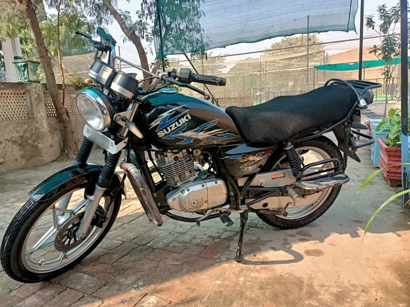 Suzuki GS 150 SE 2023 1