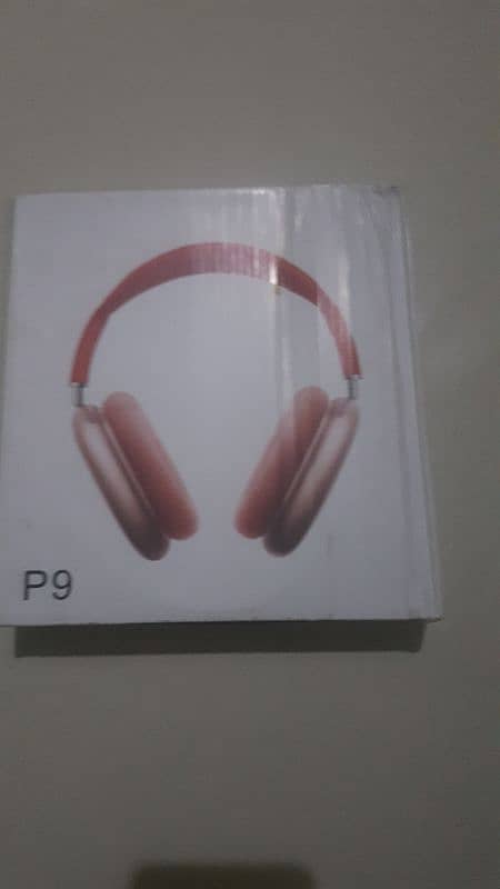 p-9 headphone 0