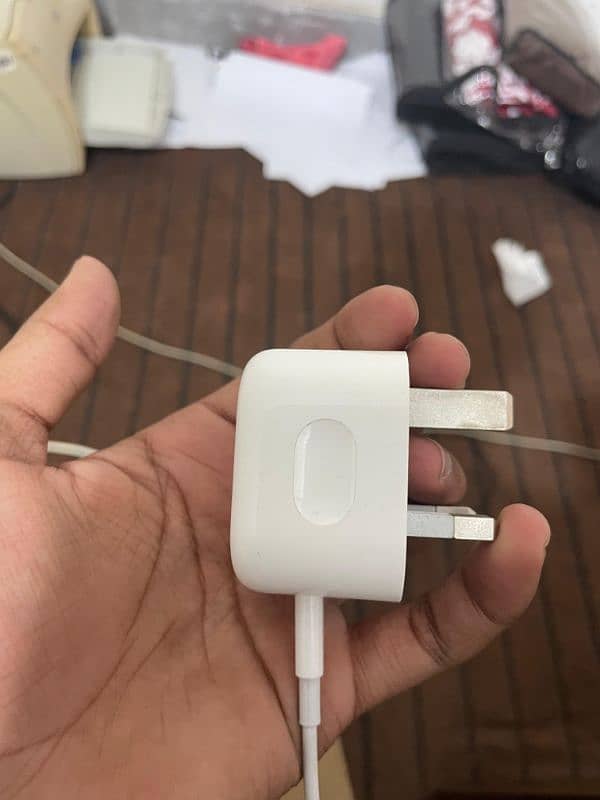 Iphone Original 20 watt charger 1