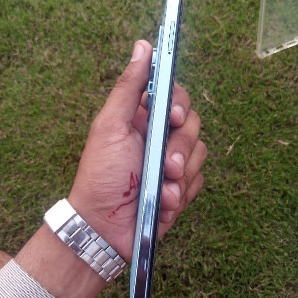 Infinix Hot 40 pro 2