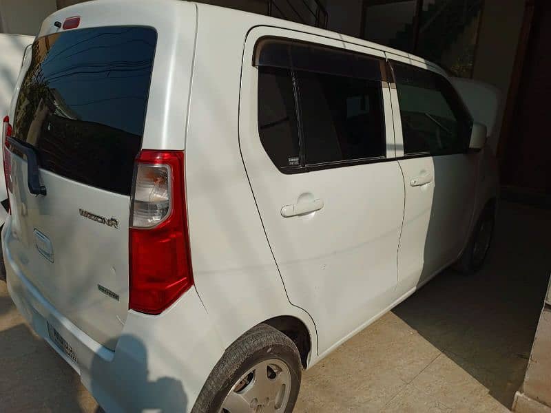 Suzuki Wagon R 2015 3