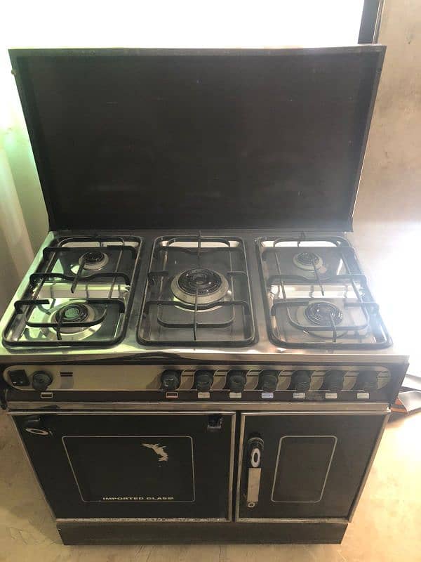 Techno gas 05 burner large oven with baking space 8/10 condition 0