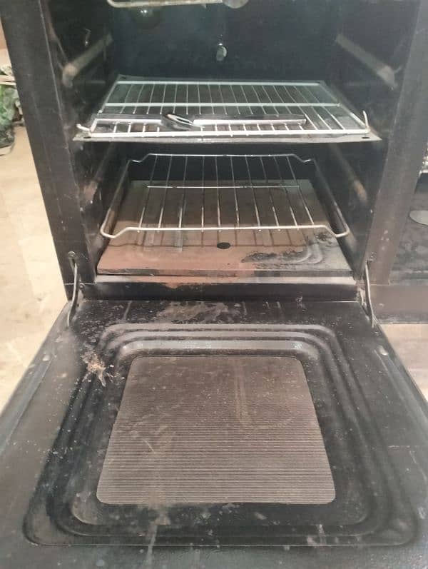 Techno gas 05 burner large oven with baking space 8/10 condition 5