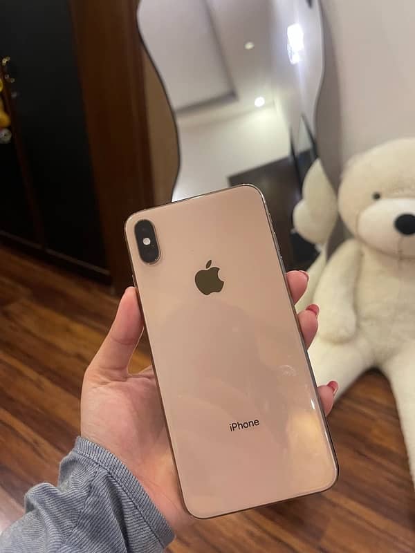 iphone Xs max pta approved 256gb 4