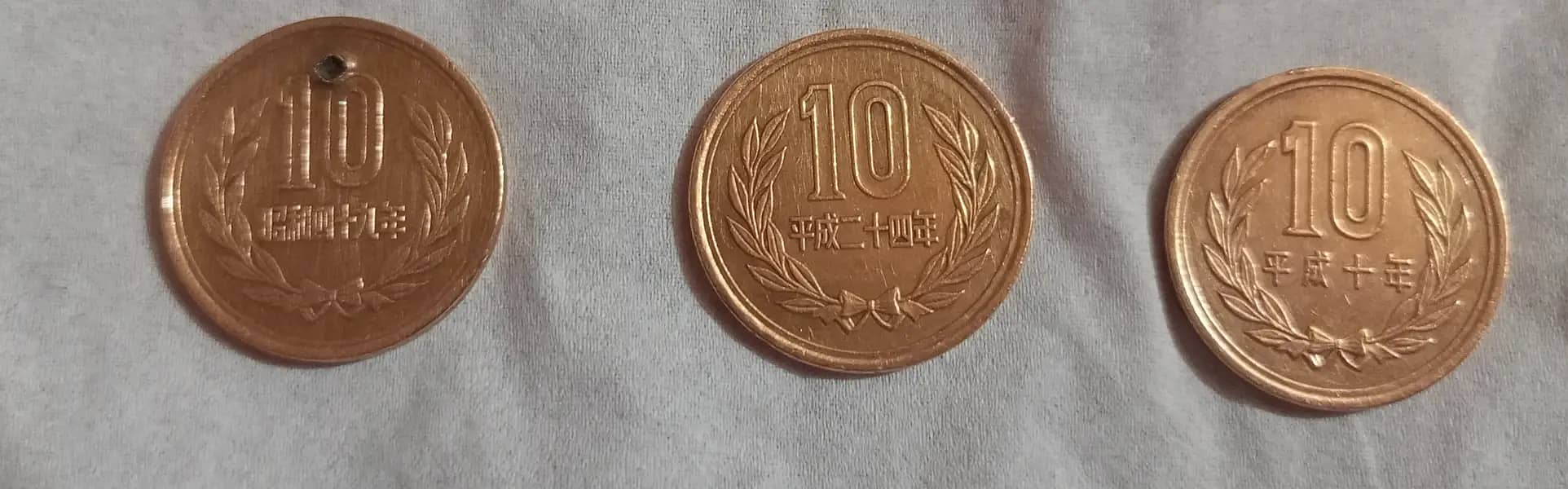 OLD JAPAN COINS: 10 Yen Bronze,50 Yen FLORAL, 100 Yen Beautiful Flower 5