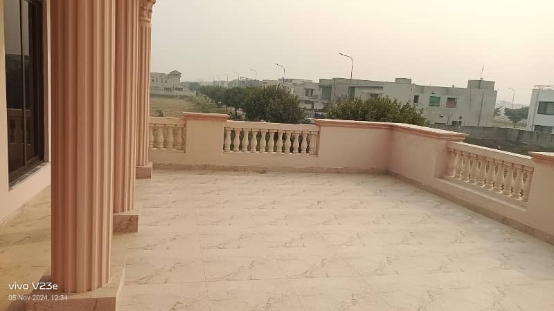 1 Kanal Full House Brand New 5 Bed Tv Double Lounge Double Kitchen Store Dinning Drawing Dha Broadway Phase 8 3