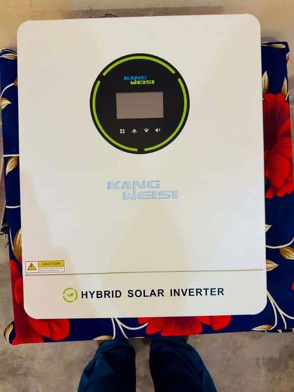 Hybrid solar inverter 3