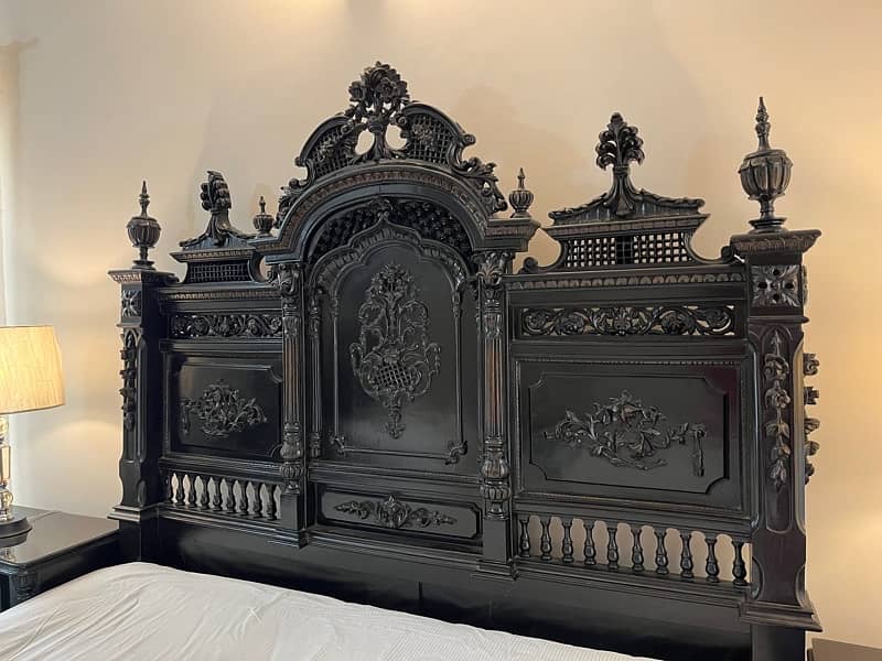 antique style king bed set 3