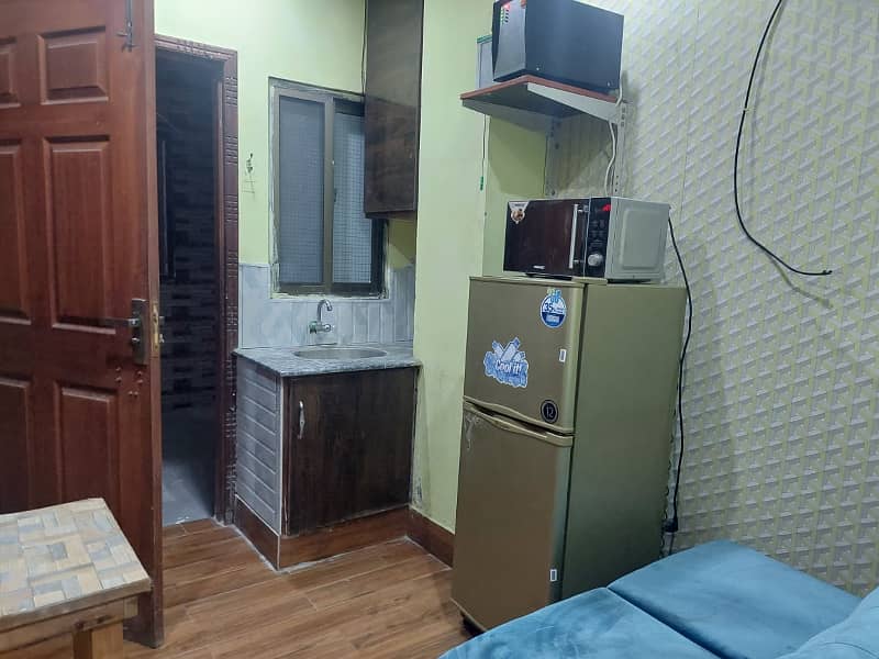 1 Bedroom Furnished Flat For Sale In Block H-3 Johar Town Phase 2 Lahore. 7