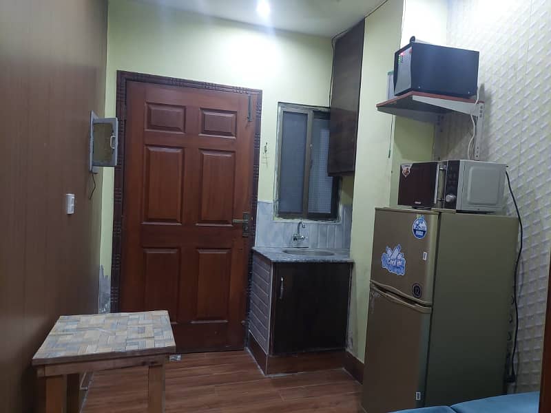 1 Bedroom Furnished Flat For Sale In Block H-3 Johar Town Phase 2 Lahore. 8