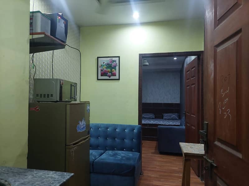 1 Bedroom Furnished Flat For Sale In Block H-3 Johar Town Phase 2 Lahore. 9