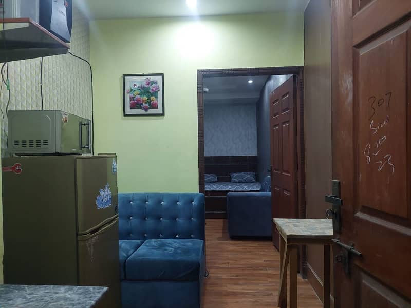 1 Bedroom Furnished Flat For Sale In Block H-3 Johar Town Phase 2 Lahore. 10