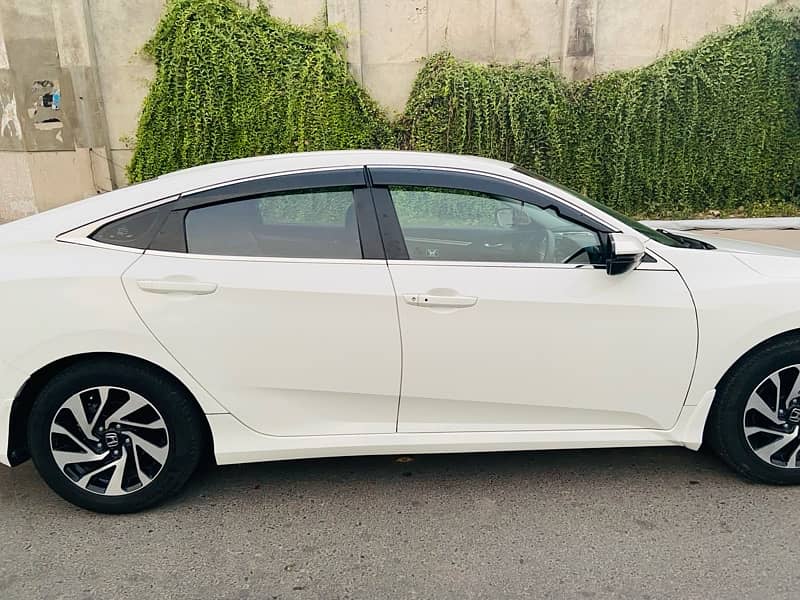 Honda Civic Oriel 2018 2