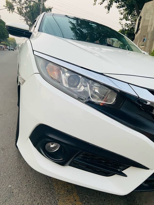 Honda Civic Oriel 2018 3