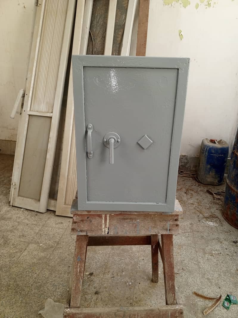 Cash Safe Locker medium/small and Strong Room Door, and Weighbridge 1