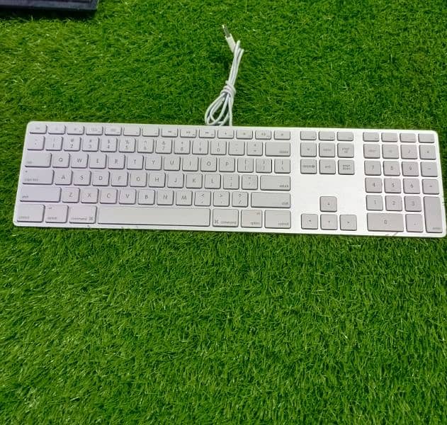 Apple USB Wire Keyboard Stock Available 1