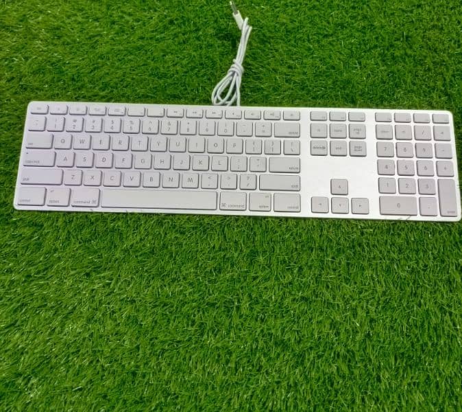 Apple USB Wire Keyboard Stock Available 3