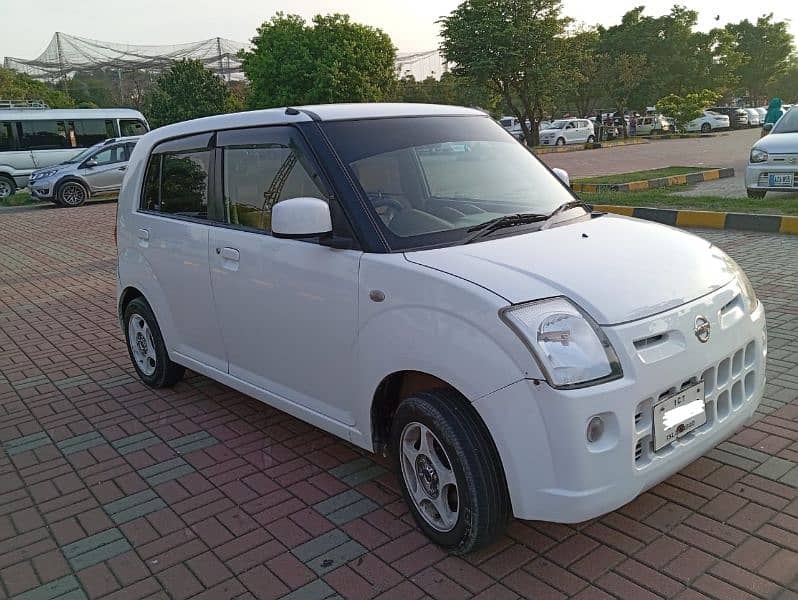 Nissan Pino 2013 2