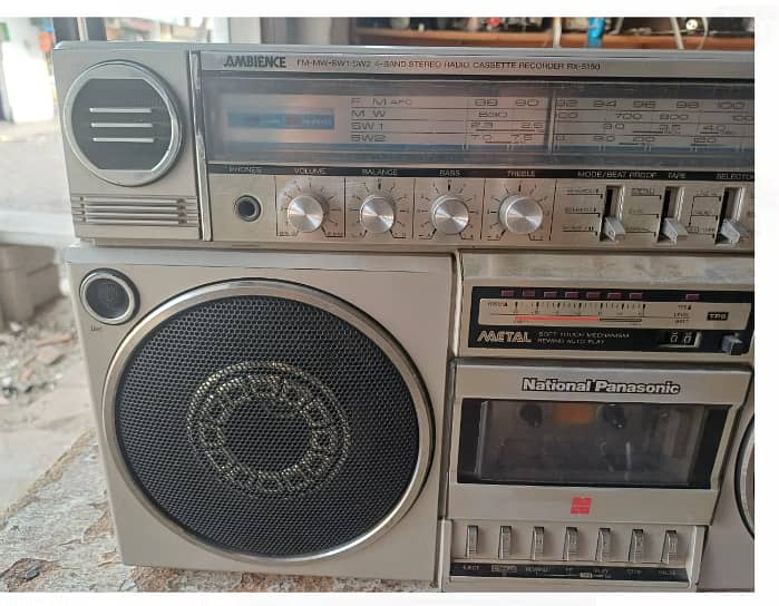 National Panasonic tape recorder with radio rx 5150f, 6