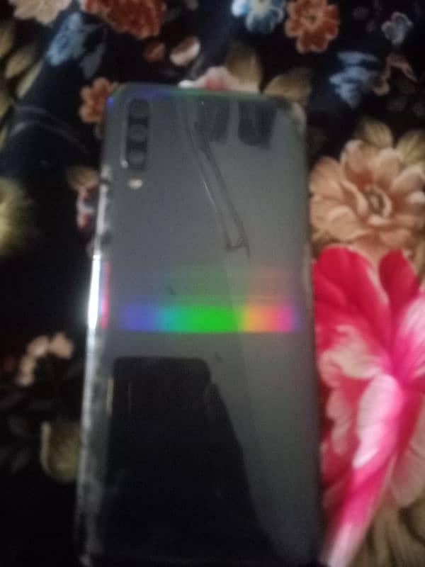 Samsung Galaxy A50 1