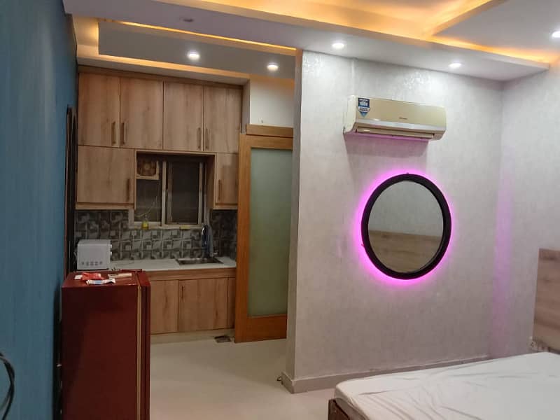 1 Bedroom Furnished Flat For Sale In Block H-3 Johar Town Phase 2 Lahore. 2