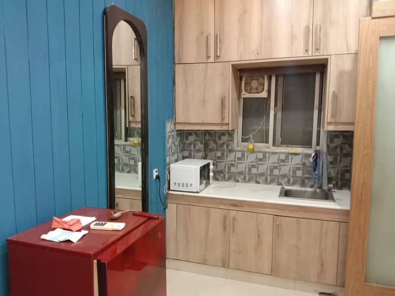 1 Bedroom Furnished Flat For Sale In Block H-3 Johar Town Phase 2 Lahore. 3