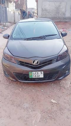 Toyota Vitz 2012