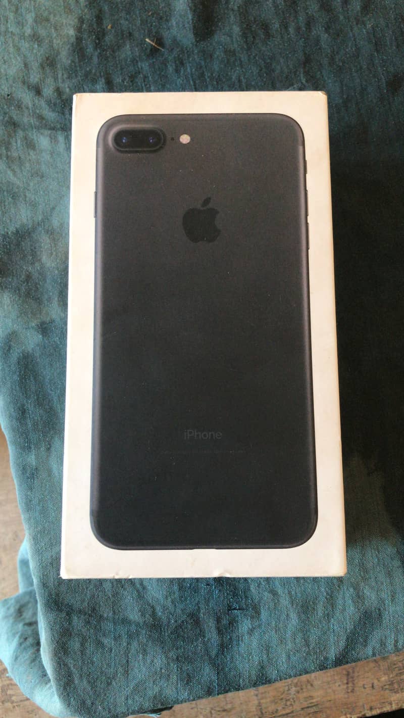 I phone 7plus black caler ha 0