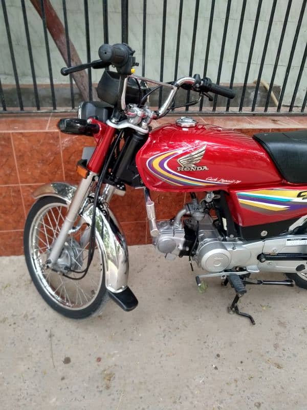 Honda cd 70 saaf condition (only call) 0