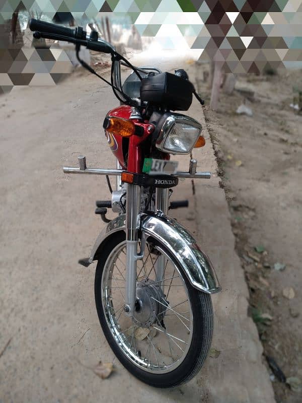 Honda cd 70 saaf condition (only call) 5